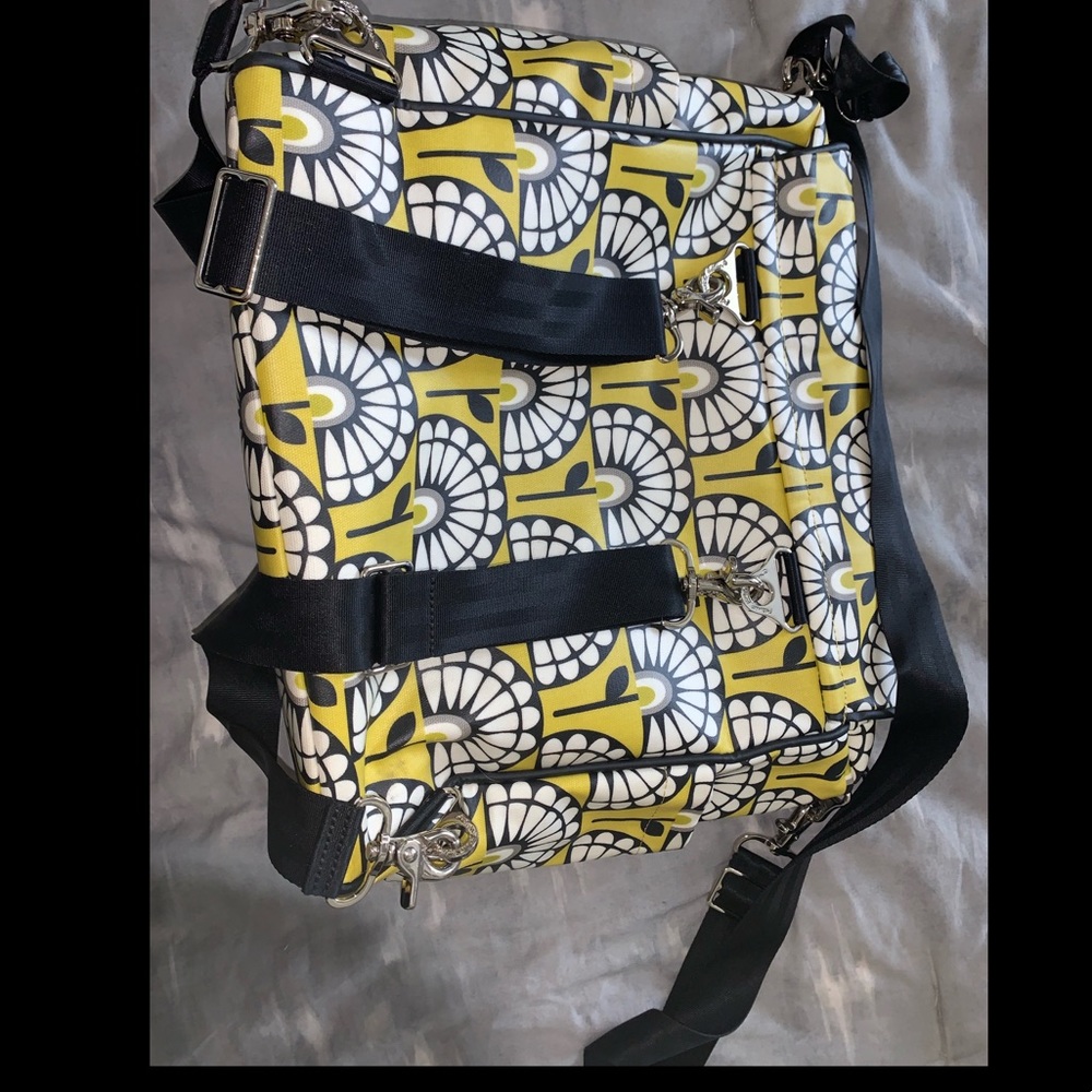 petunia pickle bottom diaper bag yellow & black - like new - Picture 4 of 8